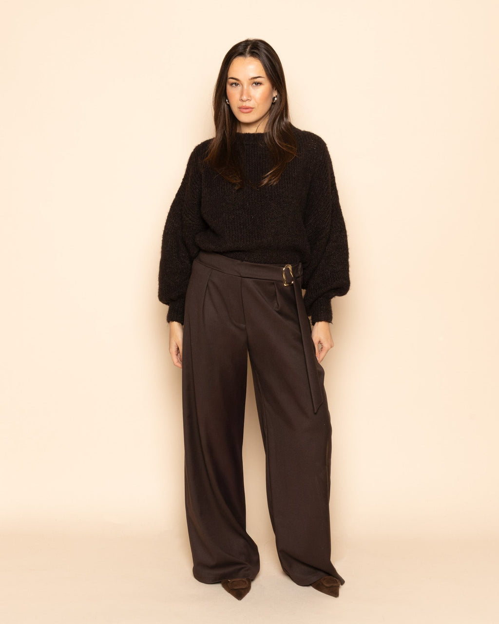 PHOEBE BUCKLE STRAIGHT LEG PANTALON PETITE  BROWN
