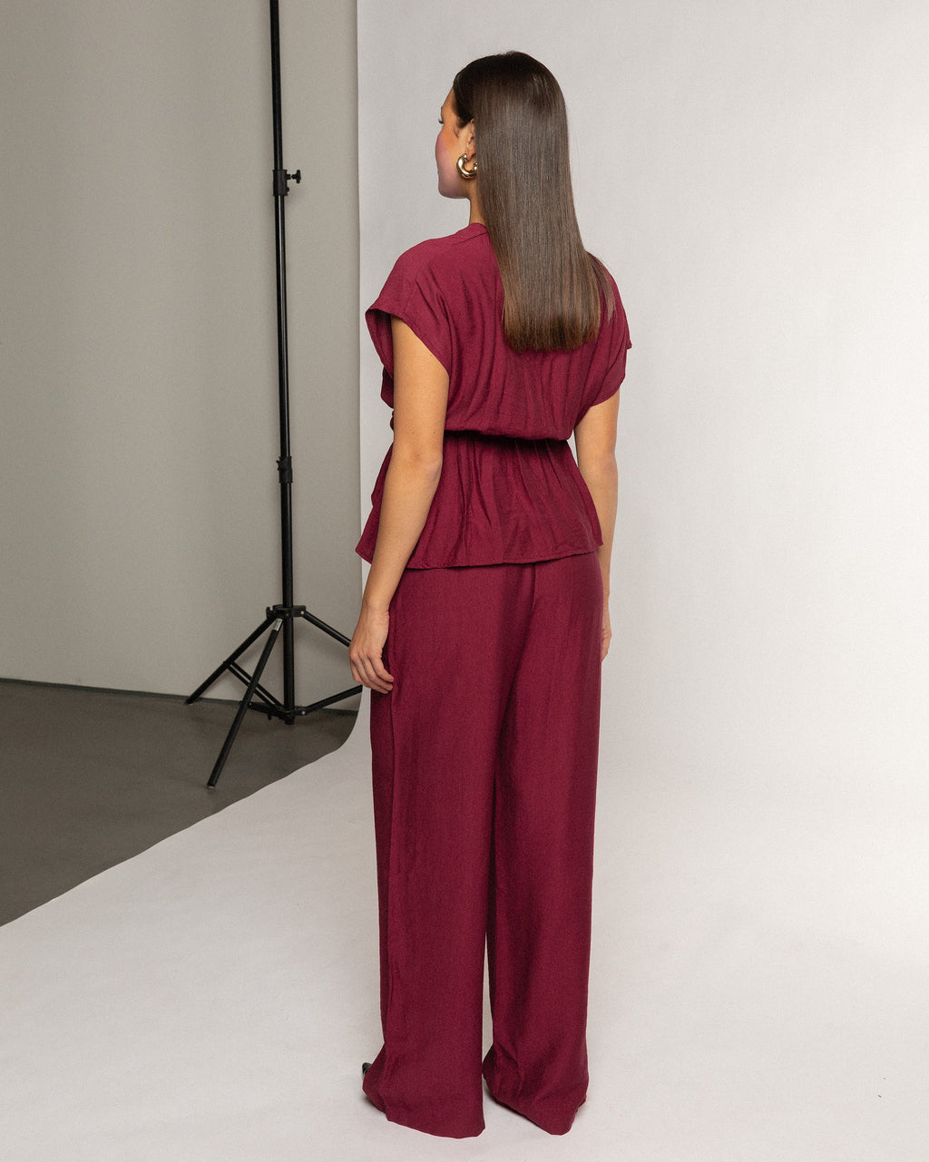 ZAYA VISCOSE STRAIGHT LEG PANTS PETITE BURGUNDY