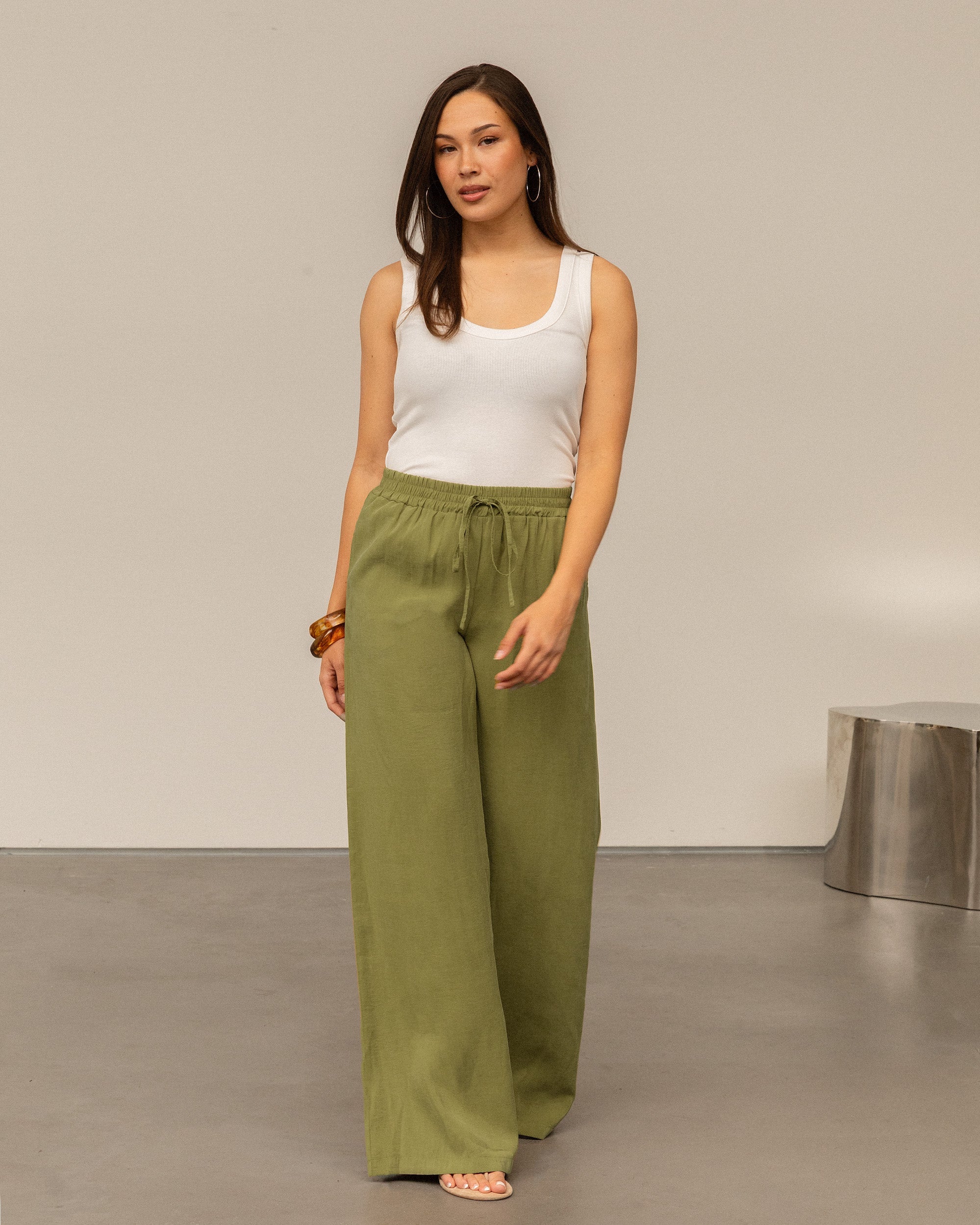 EMMY STRAIGHT LEG PANTS PETITE OLIJFGROEN