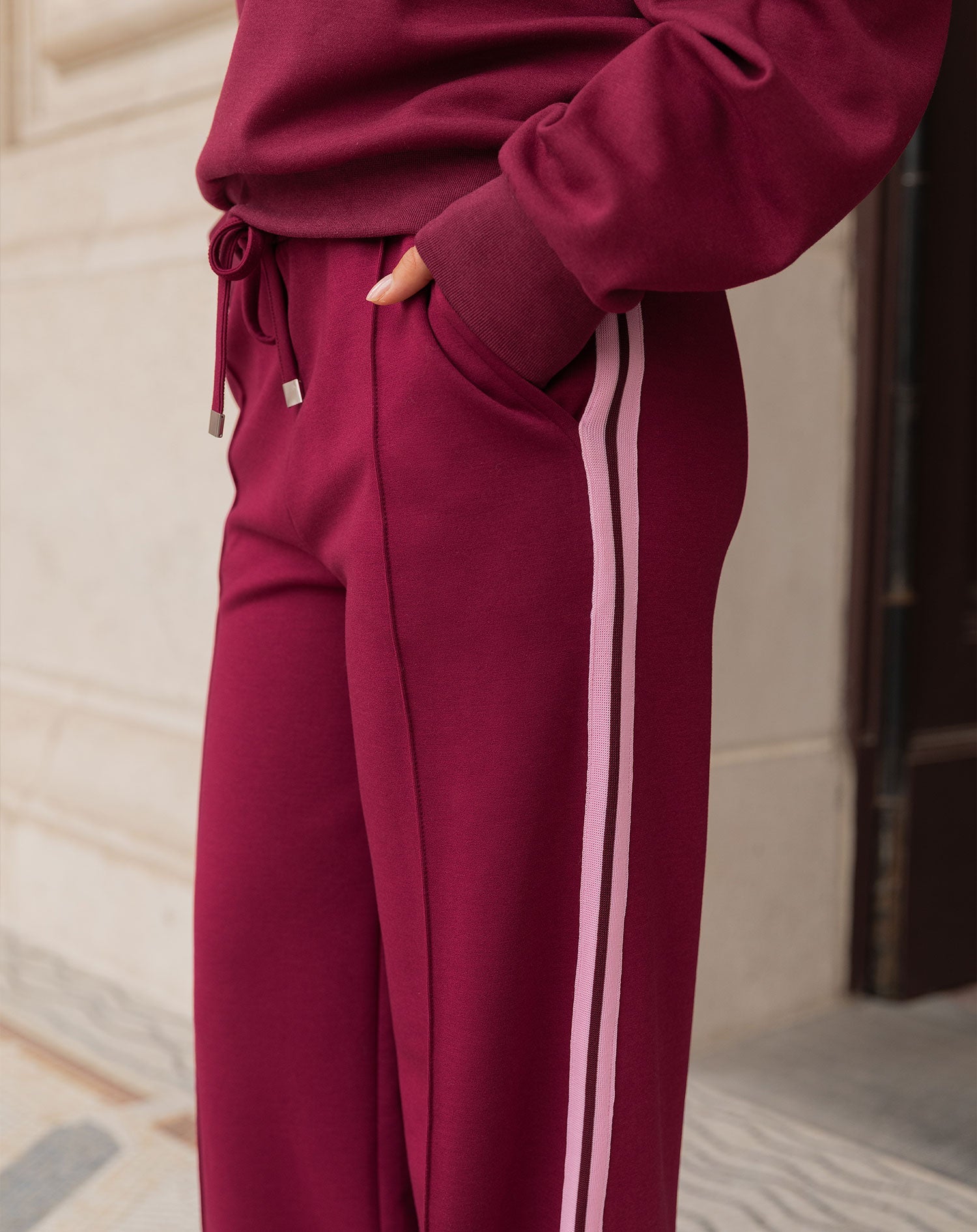 SCUBA PINTUCK TAPE PANTS PETITE BURGUNDY