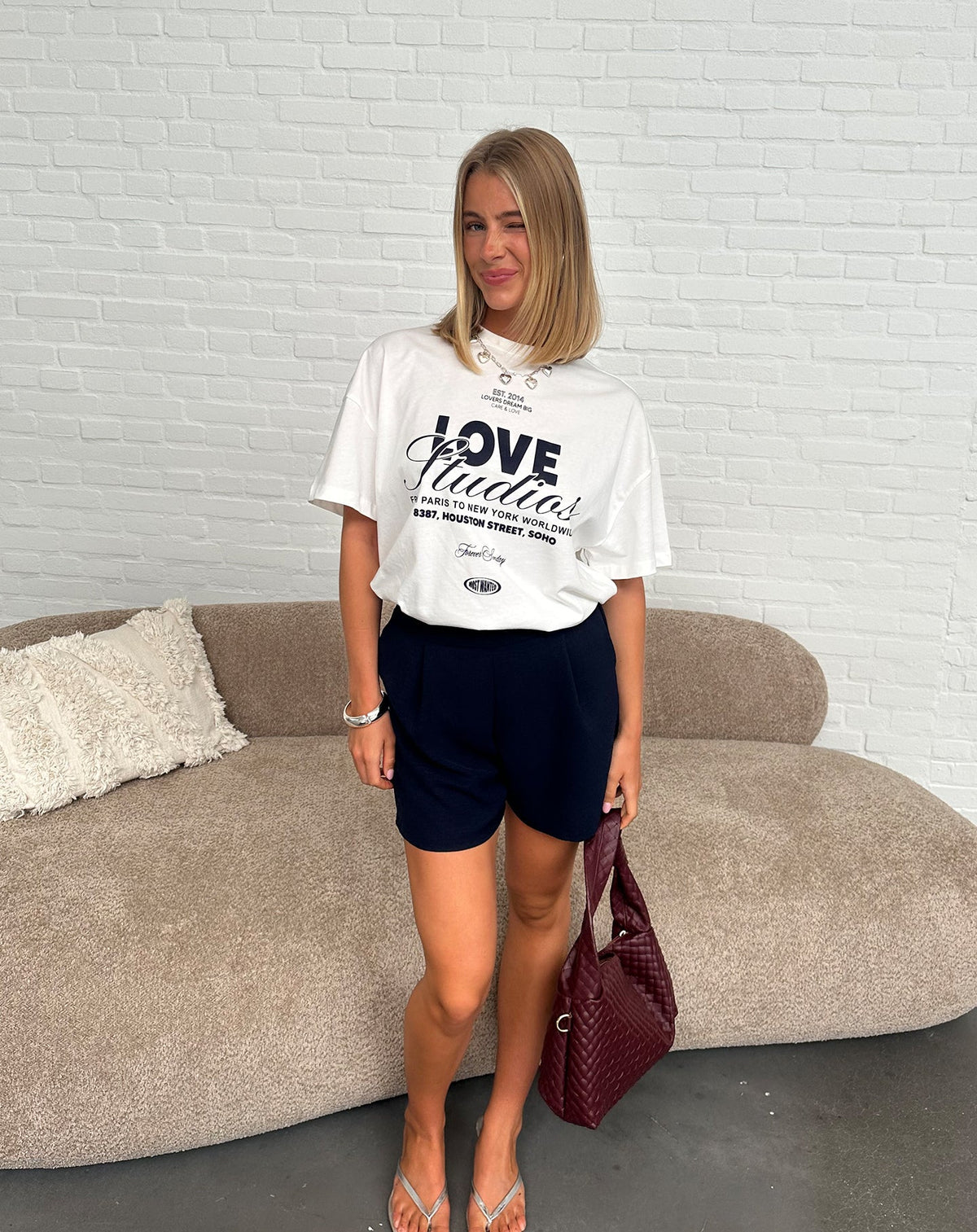 LOVE STUDIOS OVERSIZED TEE CREAM