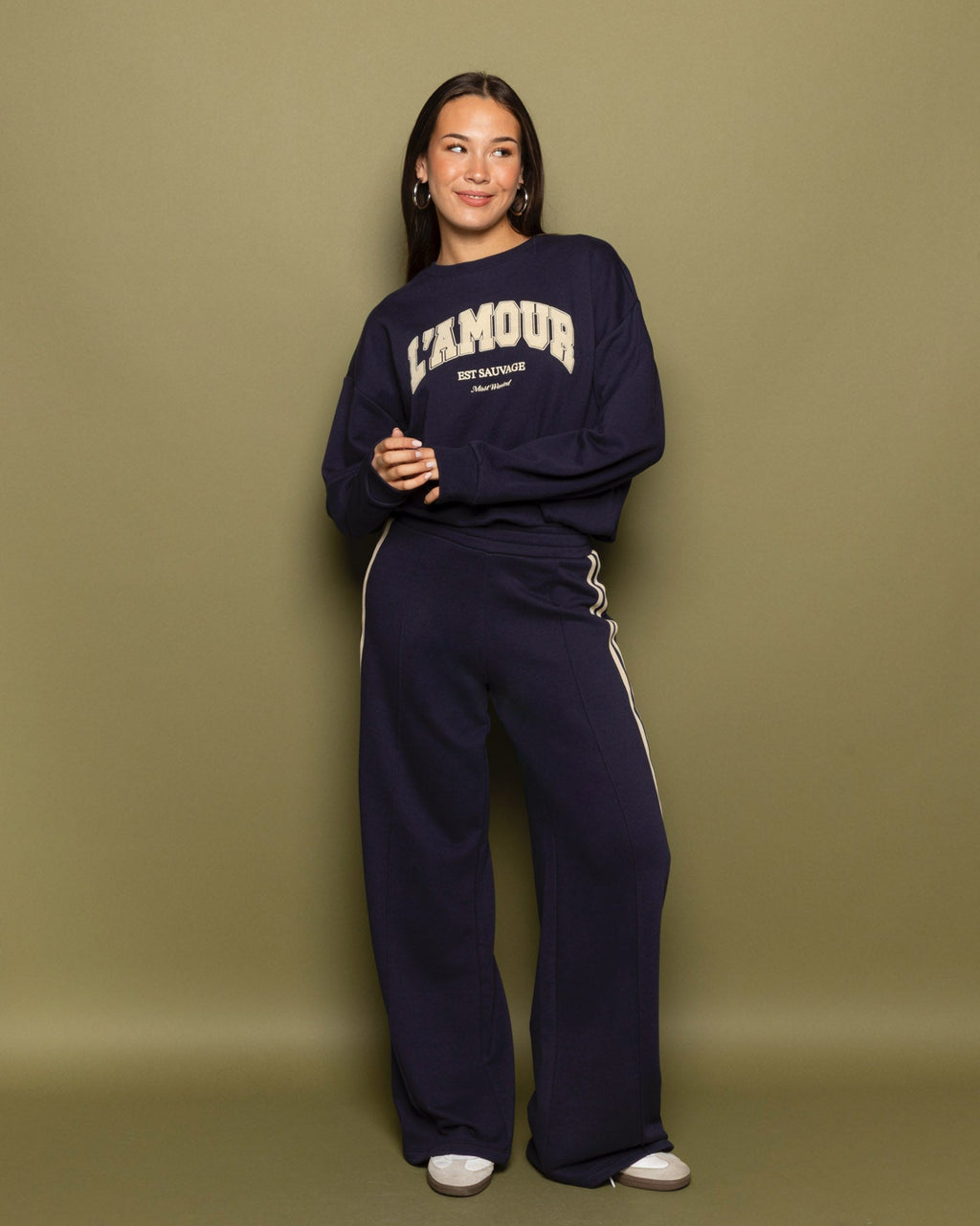 WIDE LEG TAPE SWEAT PANTS PETITE NAVY
