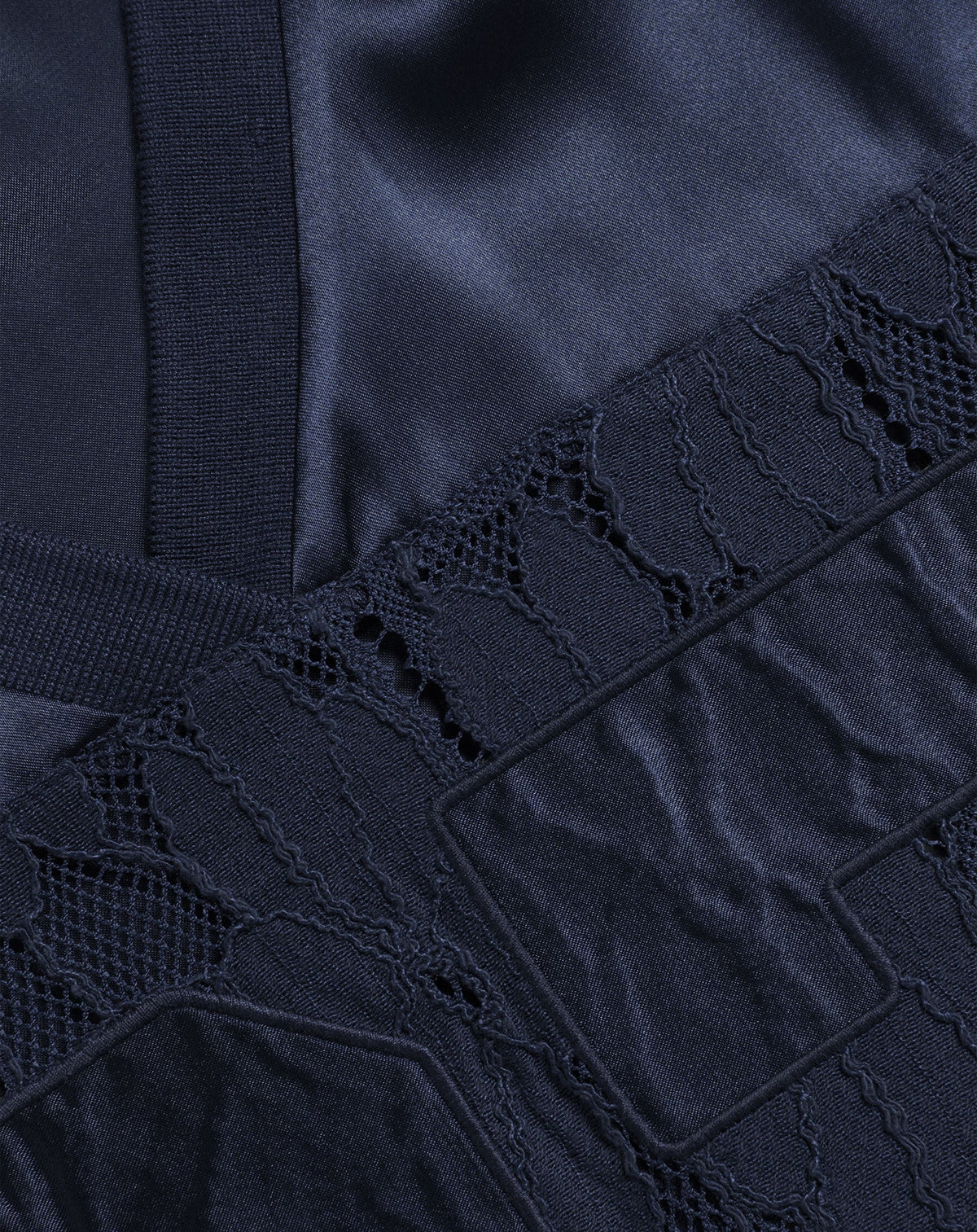 97 SATIN LACE OVERSIZED TEE NAVY