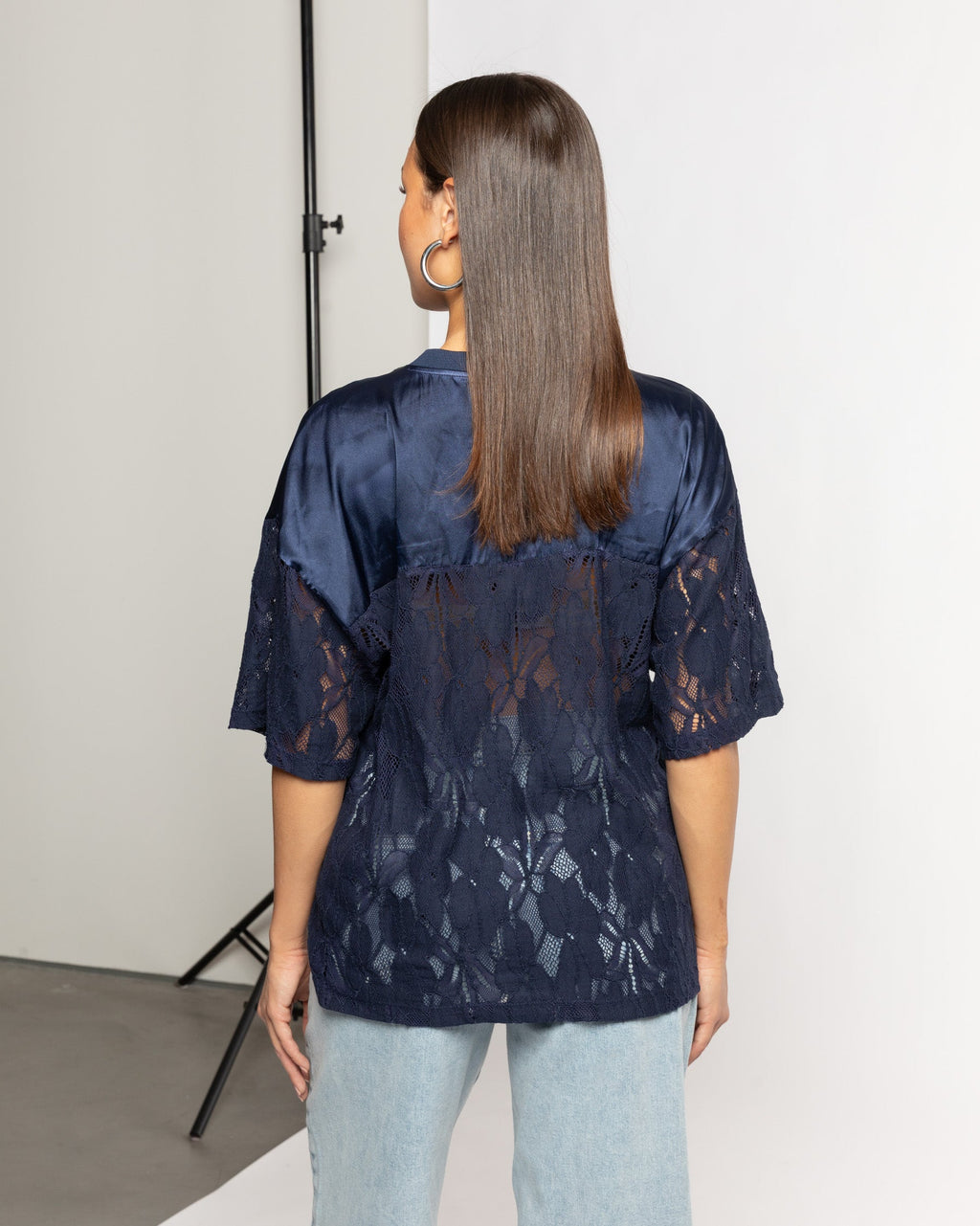 97 SATIN LACE OVERSIZED TEE NAVY