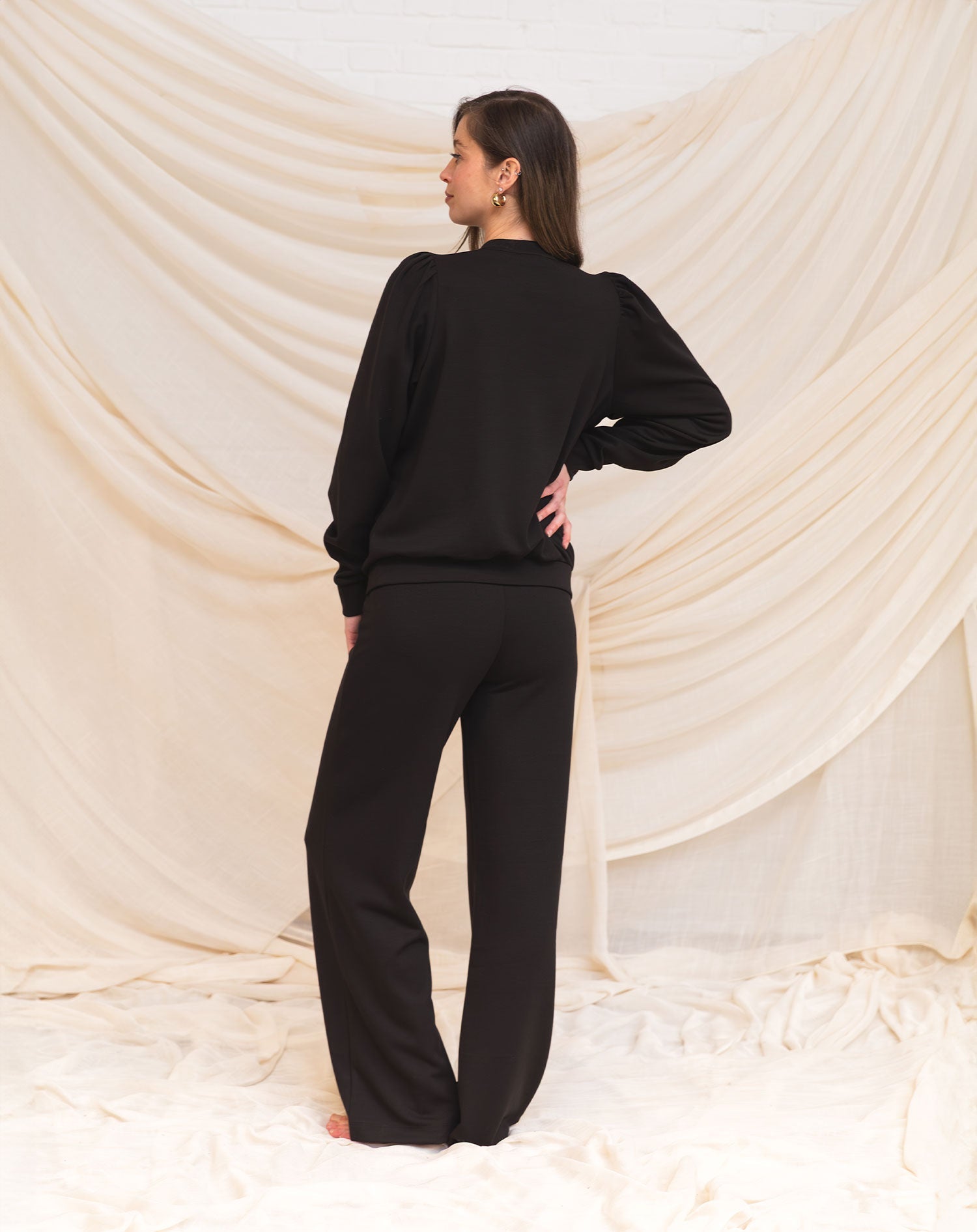 SCUBA PINTUCK PANTS MATERNITY PETITE BLACK