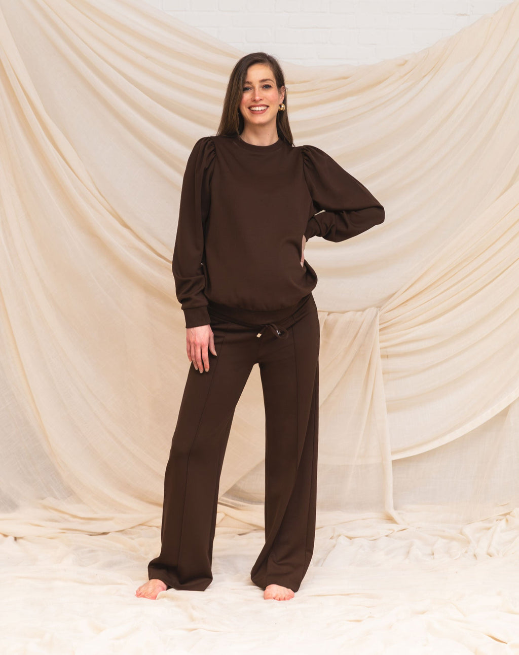 SCUBA PINTUCK PANTS MATERNITY PETITE BROWN