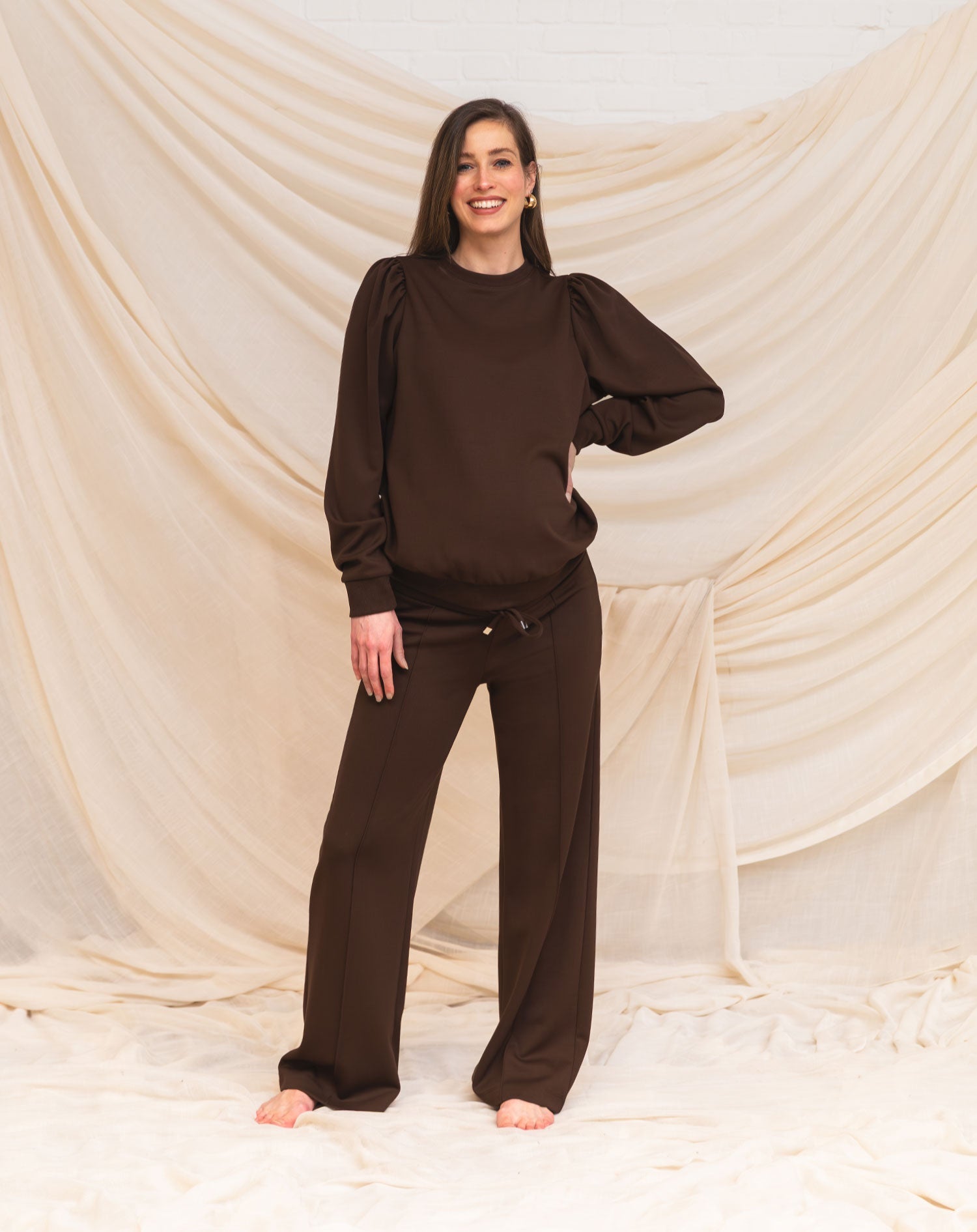 SCUBA PINTUCK PANTS MATERNITY PETITE BROWN
