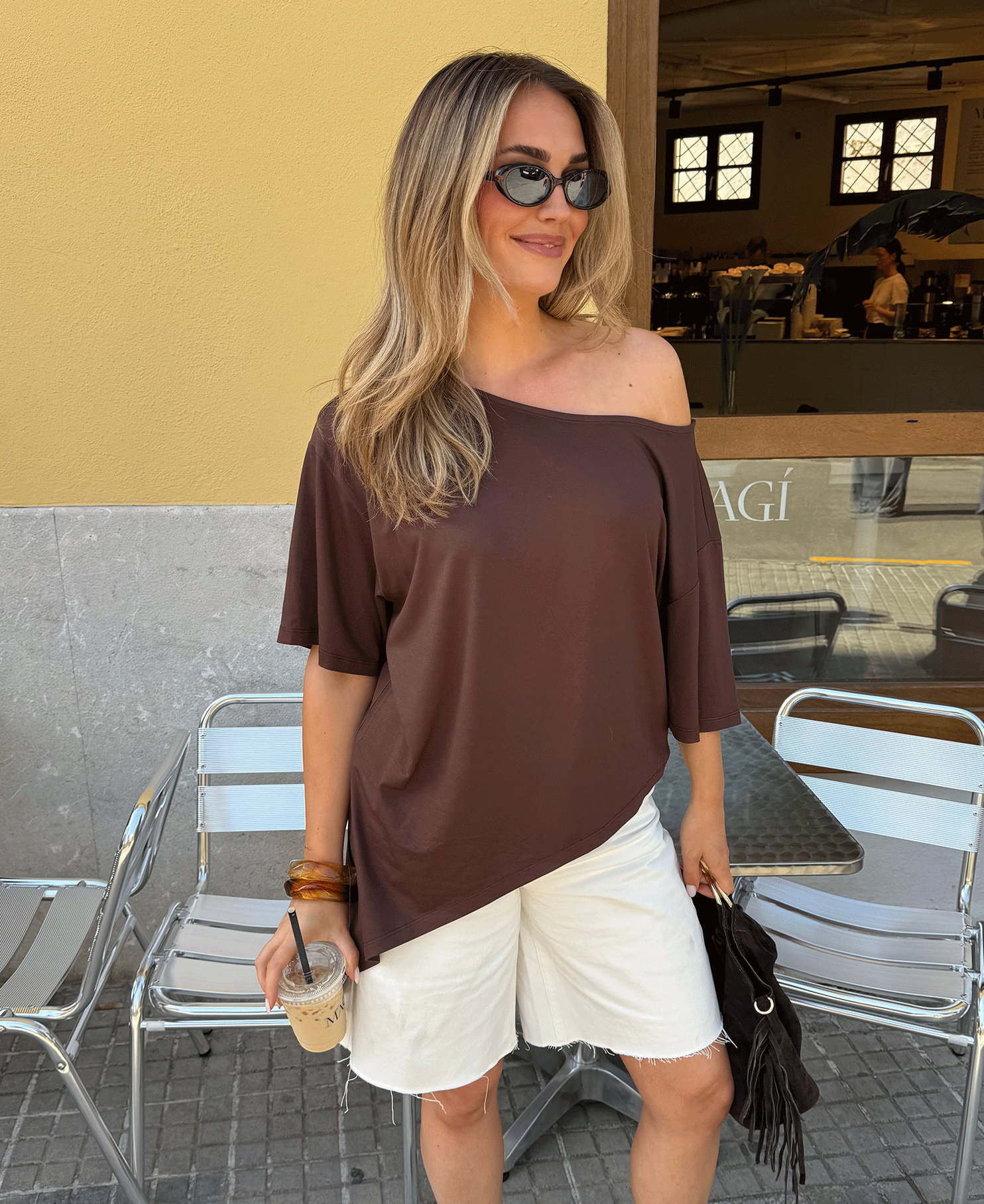 ASYMMETRIC OFF SHOULDER TEE BROWN