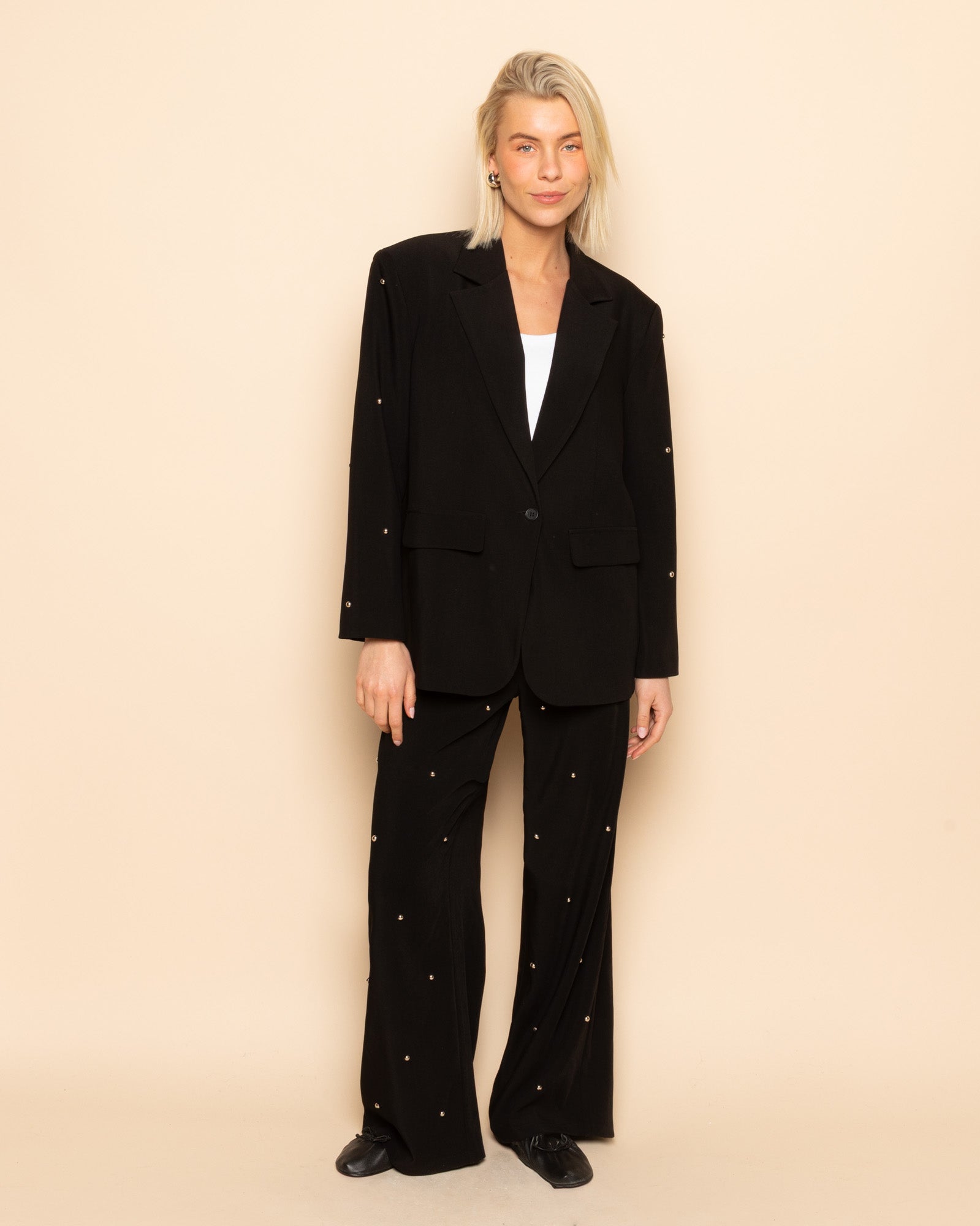 FLO BUBBLE STUD STRAIGHT LEG ANTALON PETITE BLACK